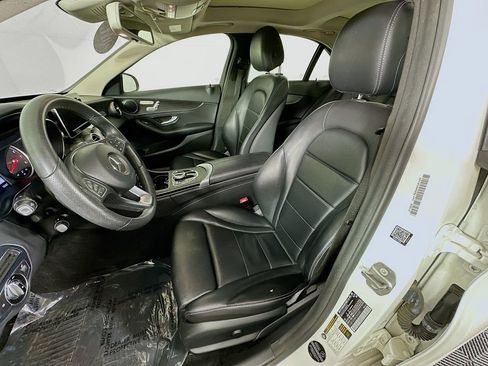 Used 2017 Mercedes-Benz C 300 4MATIC Sedan image 28