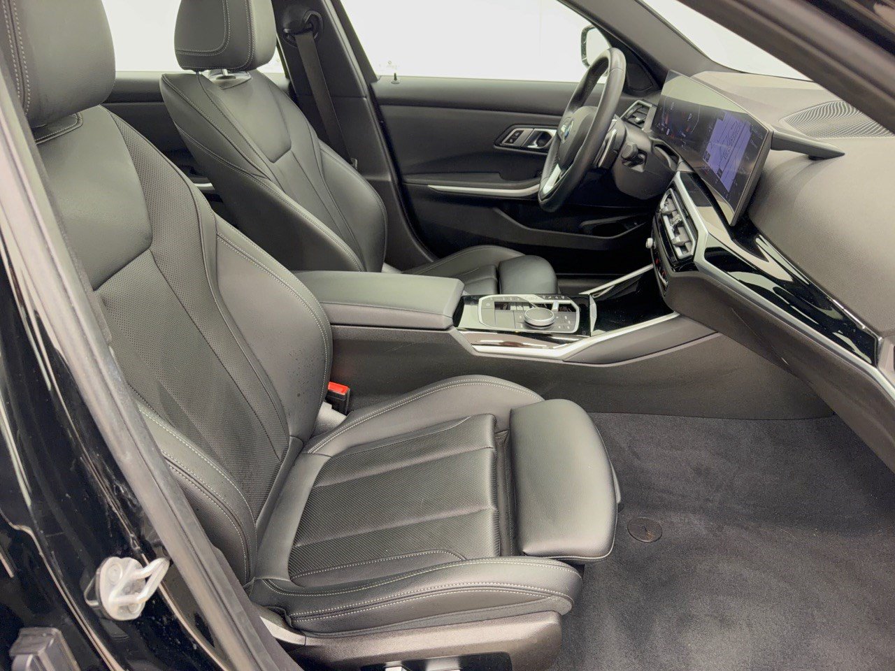 Used 2023 BMW 330i Sedan RWD image 30