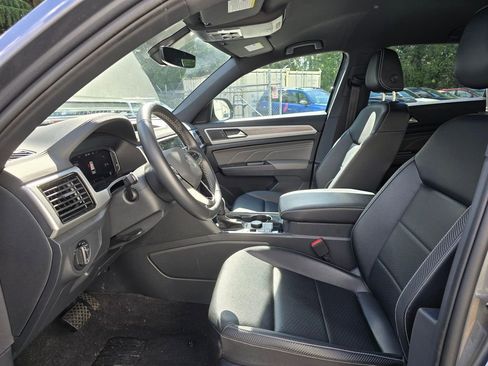 Used 2023 Volkswagen Atlas Cross Sport SE image 8