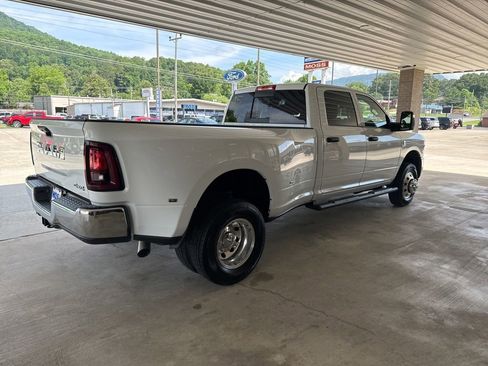 Used 2026 RAM 3500 Tradesman AWD/4WD image 4