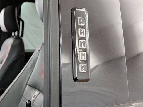 Used 2019 Ford F150 Lariat w/ Equipment Group 502A Luxury image 14