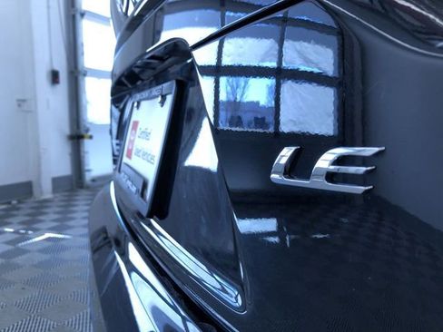 Used 2025 Toyota Corolla LE image 8