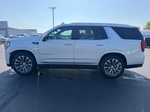 Used 2021 GMC Yukon Denali w/ Denali Ultimate Package AWD/4WD image 10