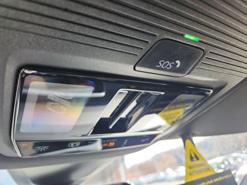 New 2026 Volkswagen Atlas Cross Sport SEL Premium R-Line image 25