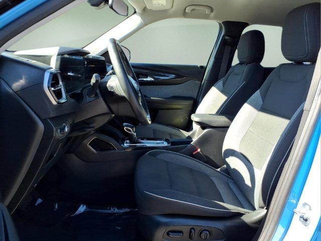 Used 2024 Chevrolet TrailBlazer LT w/ Convenience Package AWD/4WD image 18