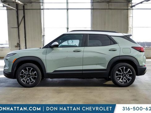 Used 2024 Chevrolet TrailBlazer ACTIV image 2