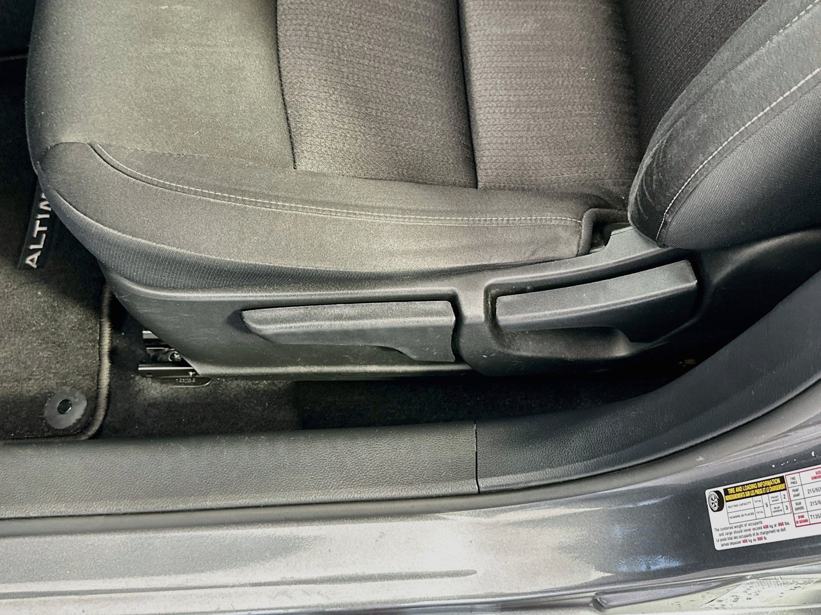 Used 2023 Nissan Altima 2.5 S FWD image 18