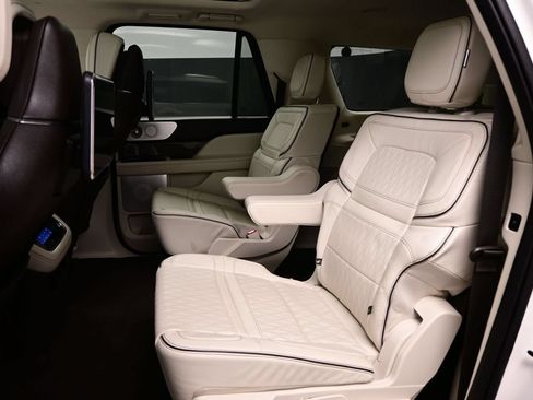 Used 2023 Lincoln Navigator L Black Label AWD/4WD image 37
