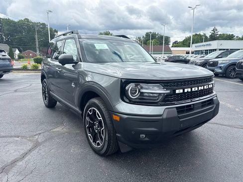 Used 2025 Ford Bronco Sport Outer Banks w/ Outer Banks Tech Package+ AWD/4WD image 4