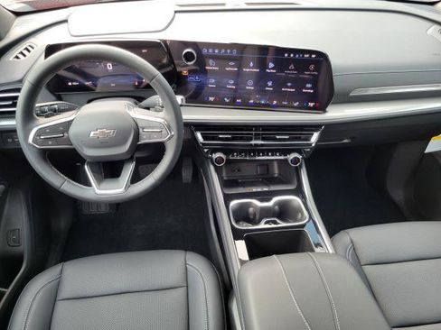 New 2027 Chevrolet Traverse LT w/ Midnight/Sport Edition AWD/4WD image 28