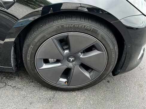 Used 2021 Tesla Model 3 Standard Range Plus RWD image 10
