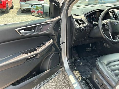 Used 2024 Ford Edge SEL image 9
