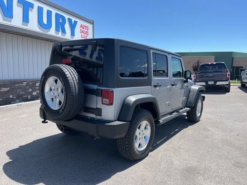 Used 2014 Jeep Wrangler Unlimited Sport w/ Quick Order Package 24S AWD/4WD image 10