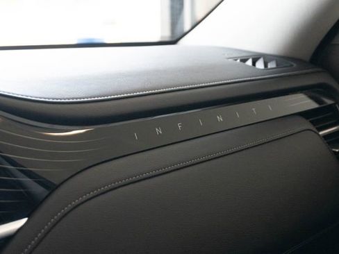 Used 2025 INFINITI QX80 Sensory AWD/4WD image 42