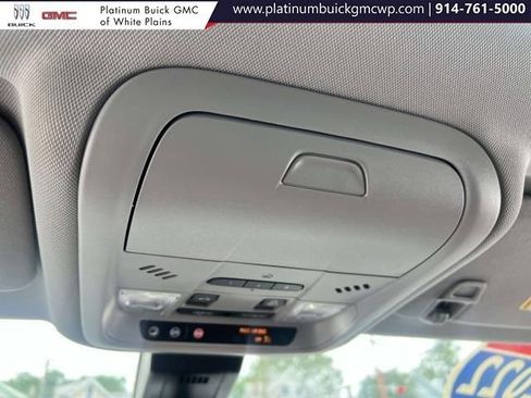 Used 2022 GMC Terrain AT4 image 28