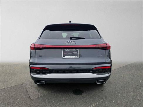 Certified 2025 Audi Q5 Premium Plus w/ Premium Plus AWD/4WD image 4