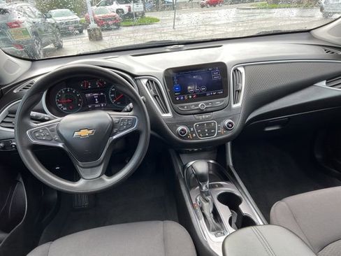 Used 2024 Chevrolet Malibu LT image 58