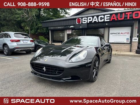 Used 2013 Ferrari California image 1