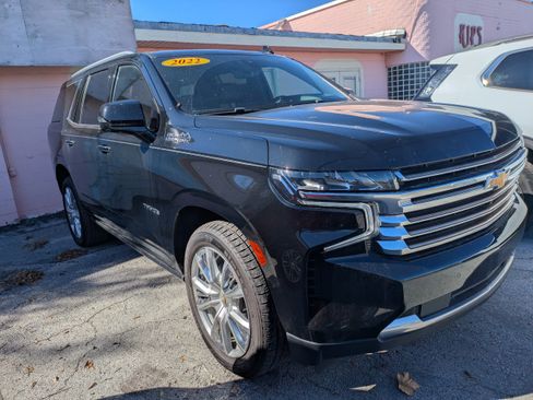 Used 2022 Chevrolet Tahoe High Country AWD/4WD image 2