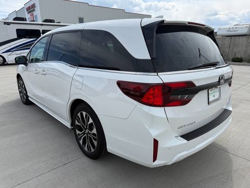 Used 2026 Honda Odyssey Elite image 5