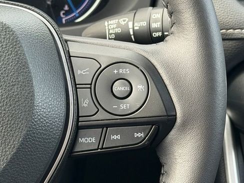 Certified 2024 Toyota Tacoma SR image 28