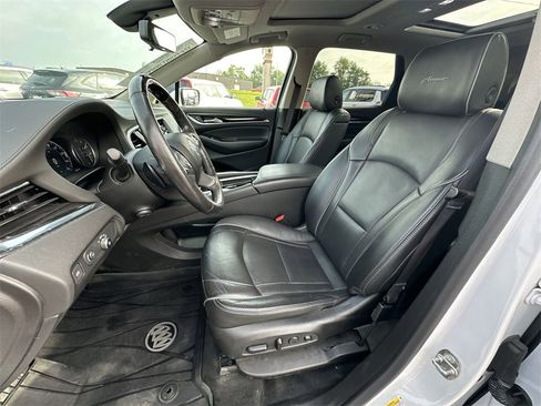 Used 2021 Buick Enclave Avenir image 11