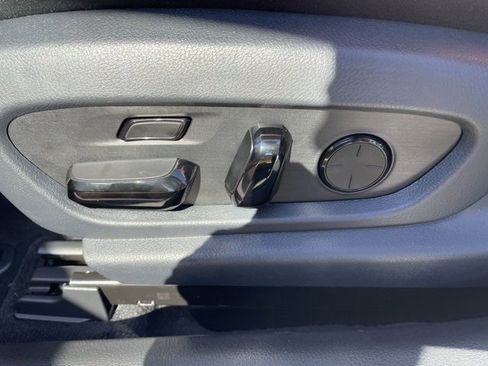 New 2025 Lexus ES 350 Ultra Luxury image 11