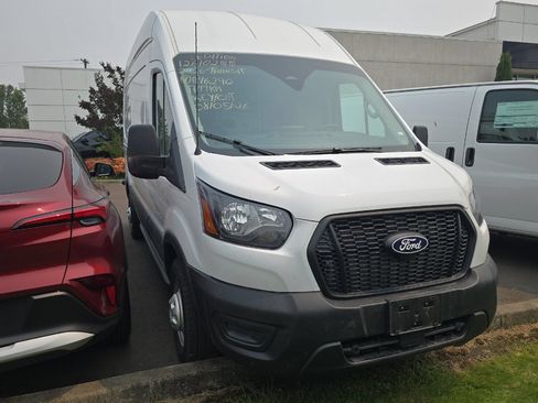 Used 2026 Ford Transit 250 148 High Roof AWD w/ Load Area Protection Package image 2