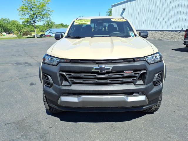 Used 2024 Chevrolet Colorado Trail Boss w/ Advanced Trailering Package AWD/4WD image 2