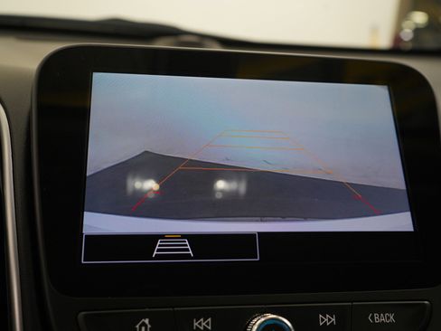 Used 2022 Chevrolet Malibu LS FWD image 25