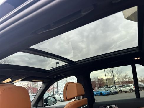 Used 2026 BMW X5 xDrive40i w/ M Sport Package image 21