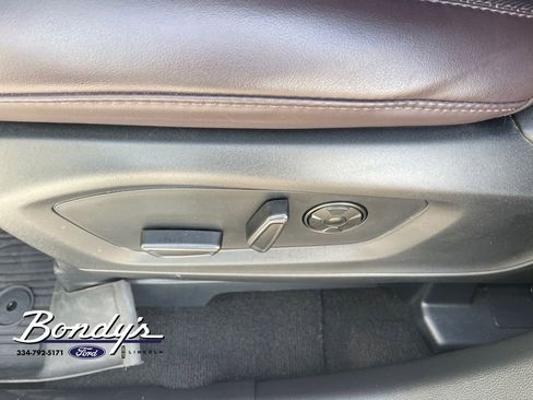 Used 2025 Ford Explorer Platinum image 9