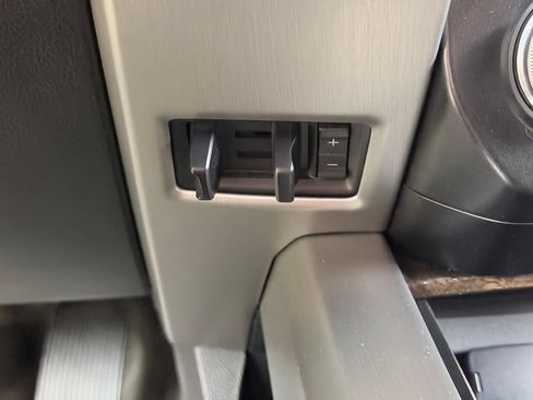 Used 2015 Ford F150 Platinum w/ Technology Package AWD/4WD image 48