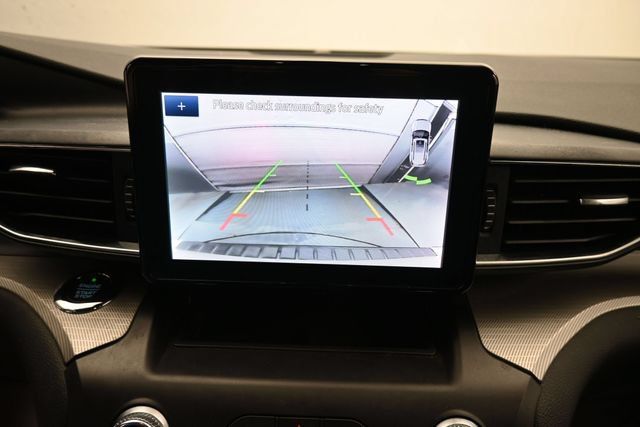 Used 2020 Ford Explorer XLT w/ Equipment Group 202A AWD/4WD image 18