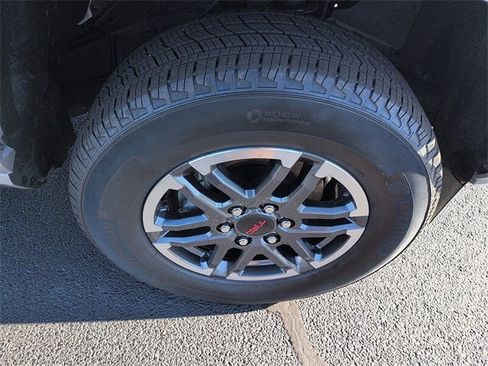 Used 2024 Toyota Tacoma TRD Sport image 9