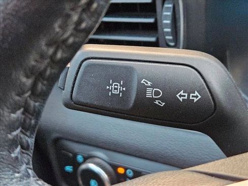 Used 2023 Ford Explorer XLT w/ Equipment Group 202A AWD/4WD image 25