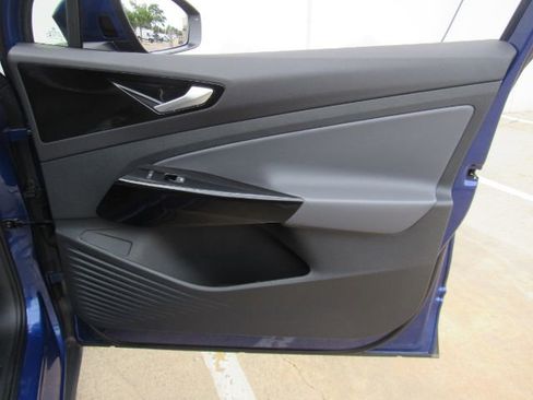 Used 2022 Volkswagen ID.4 Pro S image 21