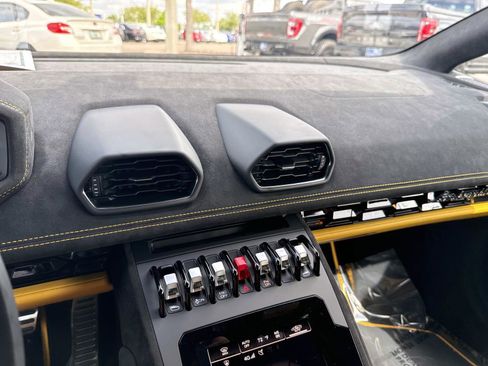 Used 2024 Lamborghini Huracan Tecnica RWD image 25