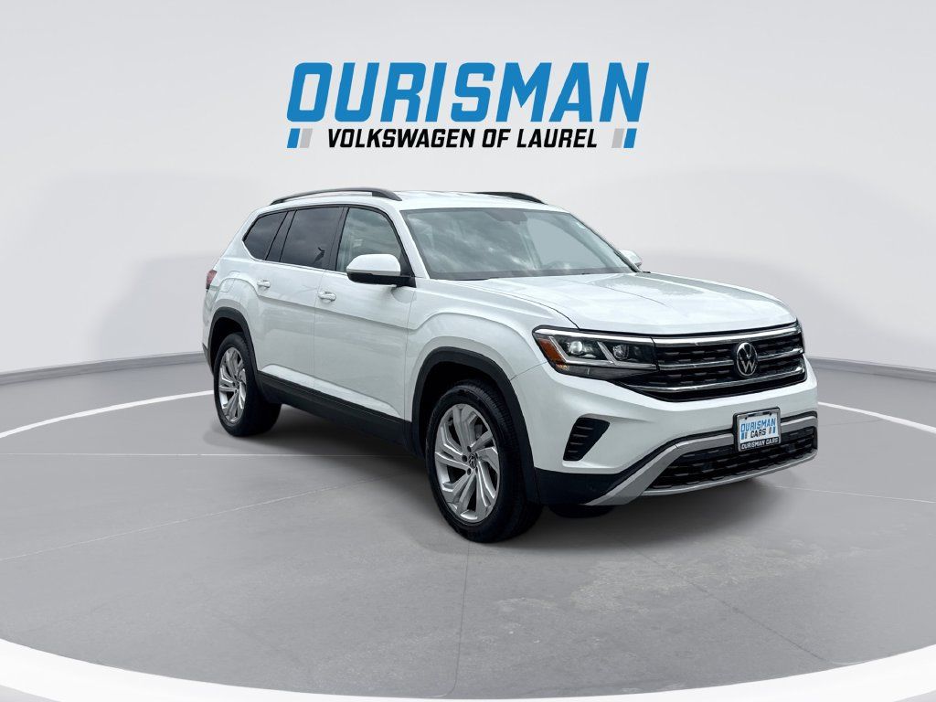 Used 2023 Volkswagen Atlas SE AWD/4WD image 2