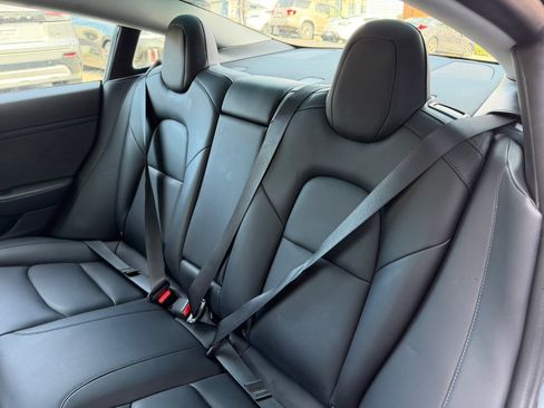 Used 2022 Tesla Model 3 Long Range image 40