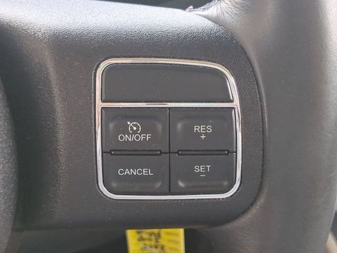 Used 2015 Jeep Patriot Latitude AWD/4WD image 23