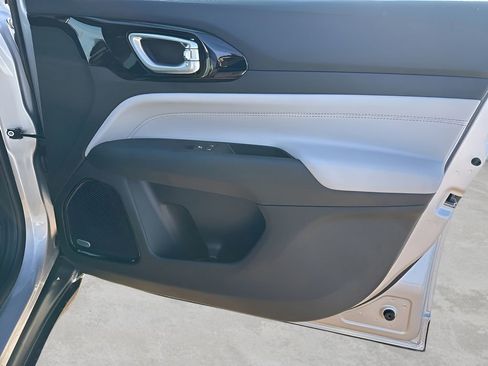 New 2026 Jeep Compass Limited w/ Sun, Sound & Navigation Group image 46