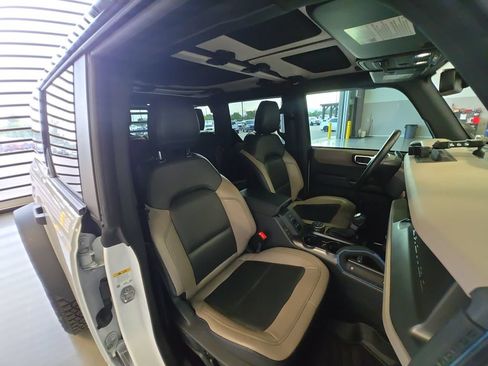 Used 2024 Ford Bronco Wildtrak AWD/4WD image 30