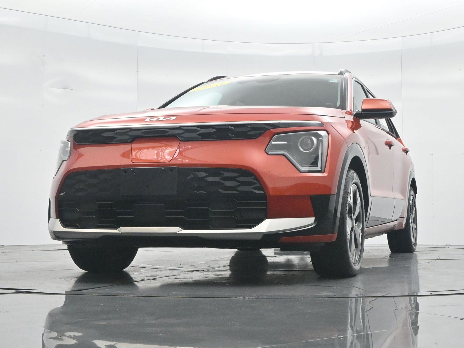 Used 2023 Kia Niro Wind FWD image 40