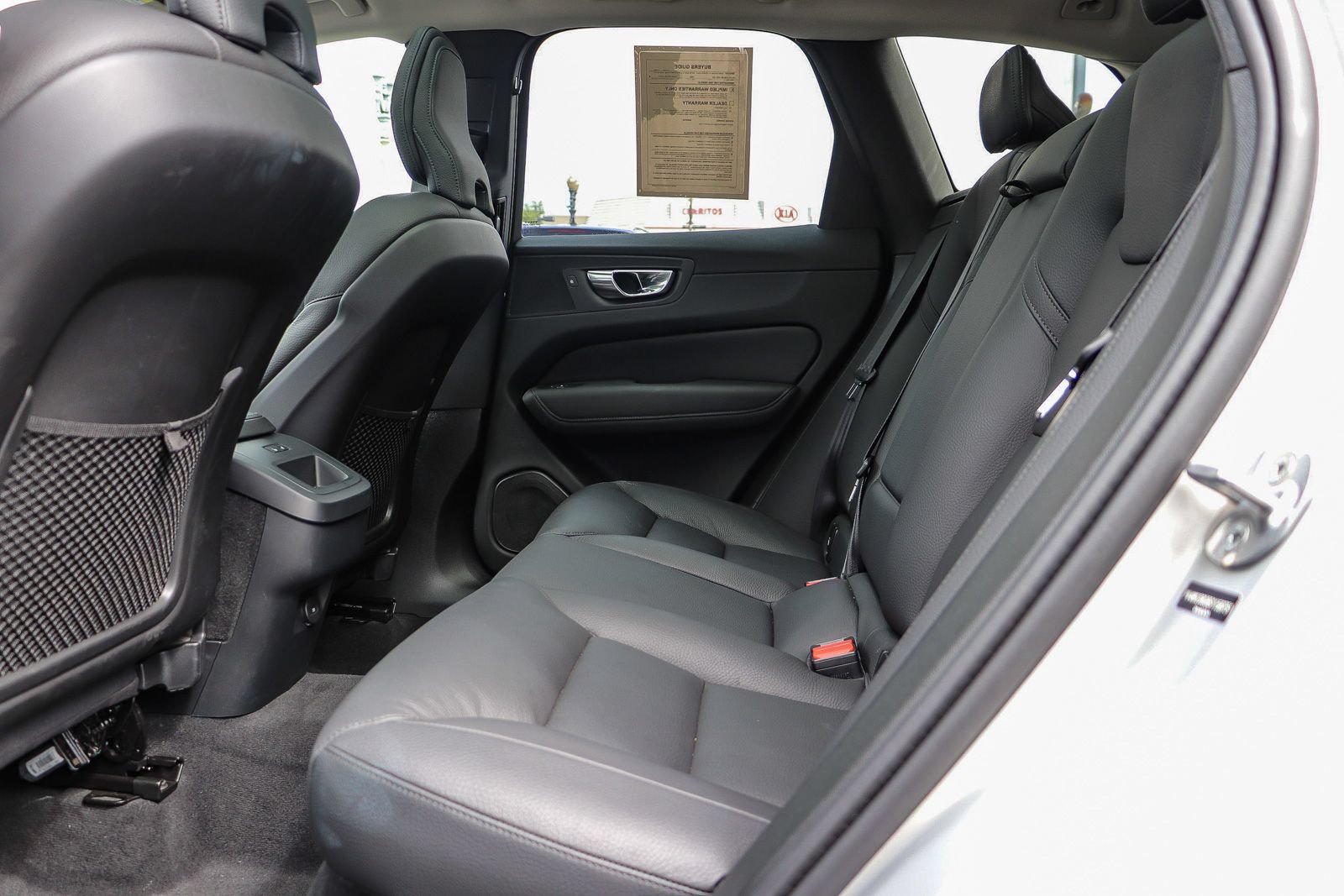 Used 2025 Volvo XC60 B5 Plus w/ Protection Package Premier AWD/4WD image 19