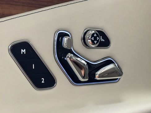 New 2026 Bentley Flying Spur Azure AWD/4WD image 25