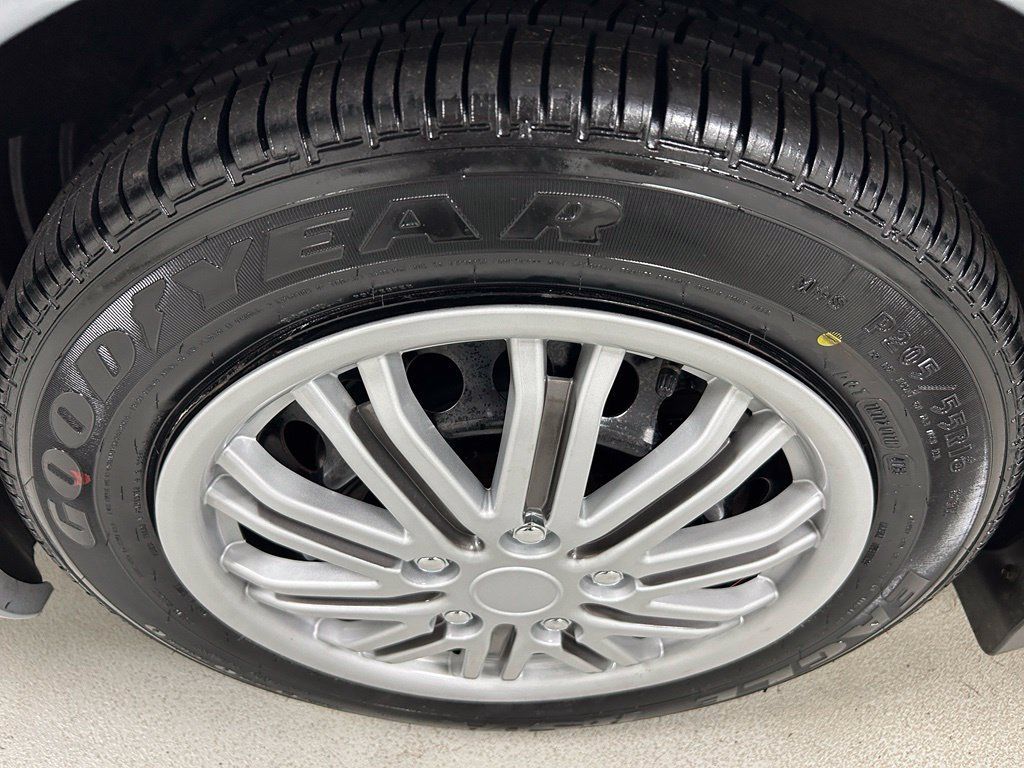 Used 2018 Subaru Impreza 2.0i AWD/4WD image 9