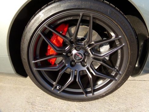Used 2024 Chevrolet Corvette Z06 RWD image 11
