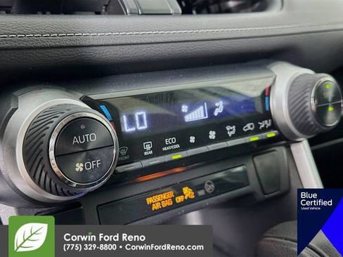 Used 2019 Toyota RAV4 XLE AWD/4WD image 18