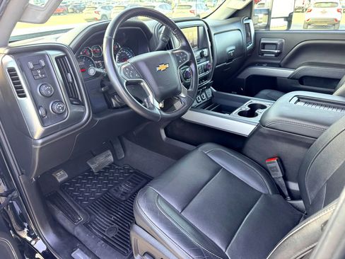 Used 2019 Chevrolet Silverado 2500 LTZ w/ Duramax Plus Package image 11